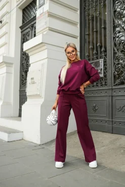 CandyTM BLUZA BAWEŁNIANA Z OKRĄGŁYM DEKOLTEM Z NAPISEM STAYHERE BURGUNDOWA