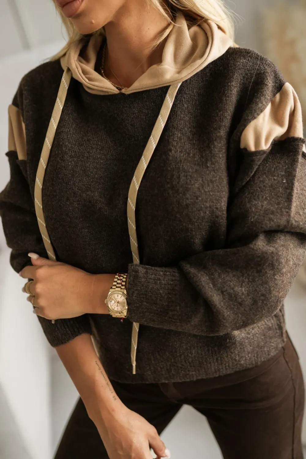 CandyTM BLUZA SWETERKOWA SARA Z KAPTUREM CZEKOLADOWA