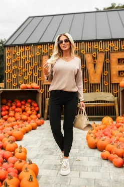 CandyTM BLUZKA BAWEŁNIANA SISI Z PRĄŻKOWANEGO MATERIAŁU Z KORONKĄ NA PLECACH BEŻOWA